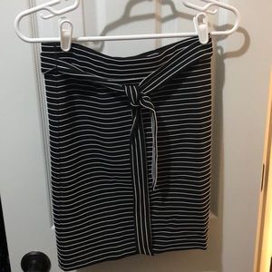 Loft black and white stripe pencil skirt - XXSP